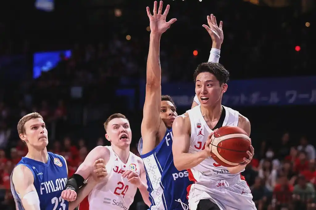 世界杯直播平台-媒体人又拿内线当优势！忘记怎么被韩国投爆了？郭士强能长记性吗