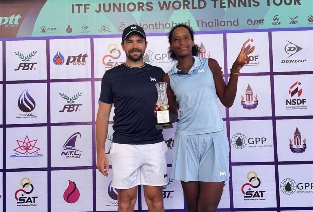 世界杯客户端下载安装-6连胜夺冠！中国女网17岁1米80混血新星崛起：看齐偶像大阪直美？