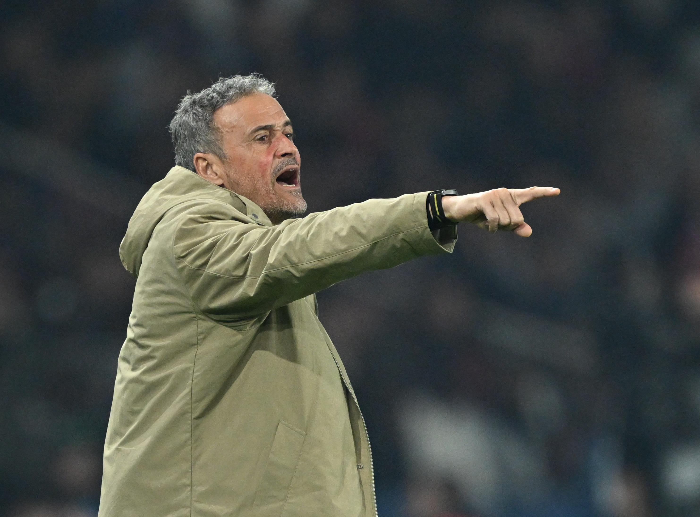 世界杯客户端下载安装-一夜欧冠动向：皇马大胜曼城令人意外，切尔西2-5惨败巴黎复仇