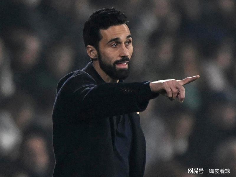 世界杯手机观看-曼联悬了？英超一夜变天，第五名还能参加欧冠吗？