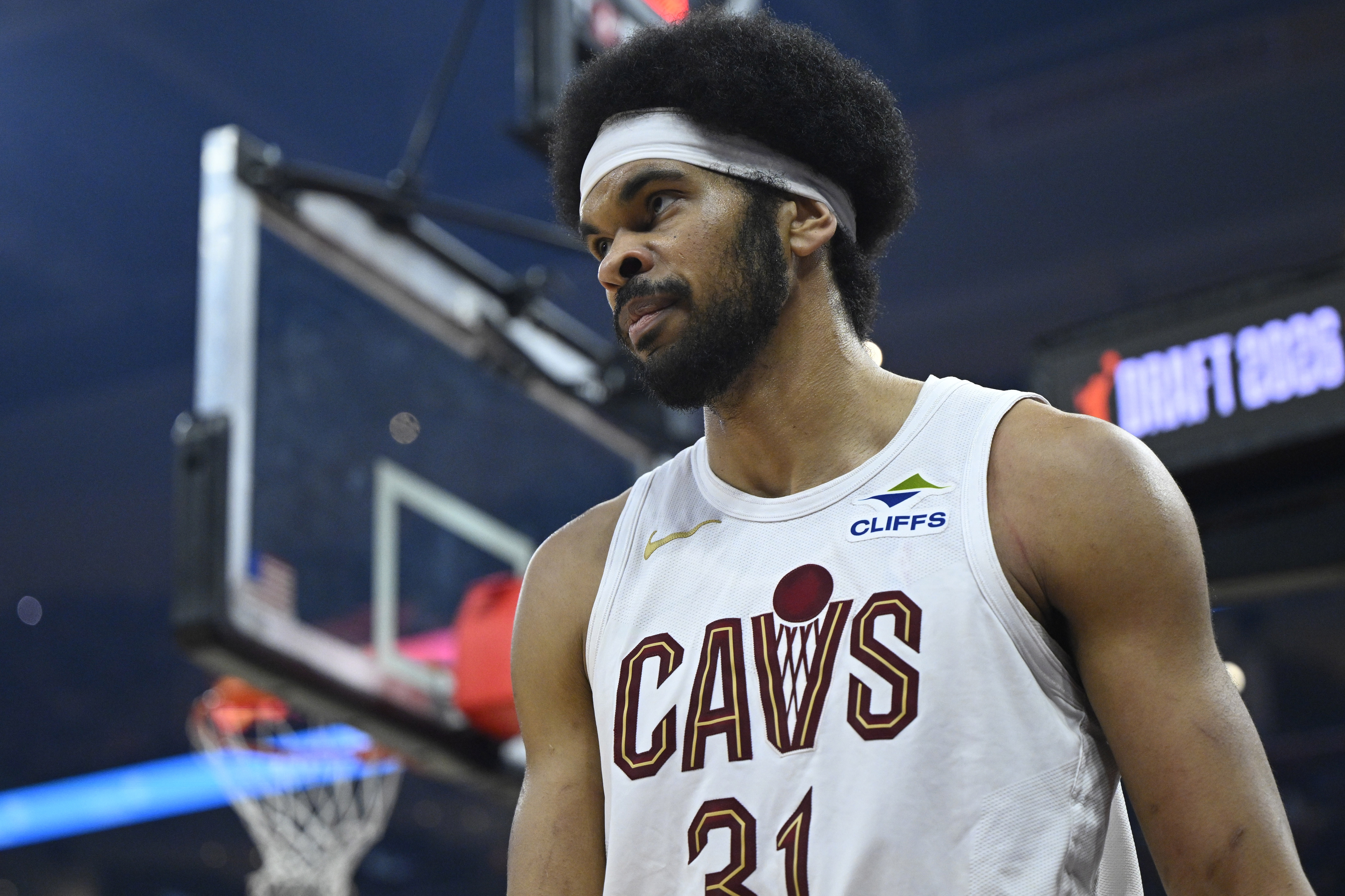 世界杯客户端下载安装-锁定东四~次轮避开绿军至关重要 哈登防守短板使骑士极度依赖进攻