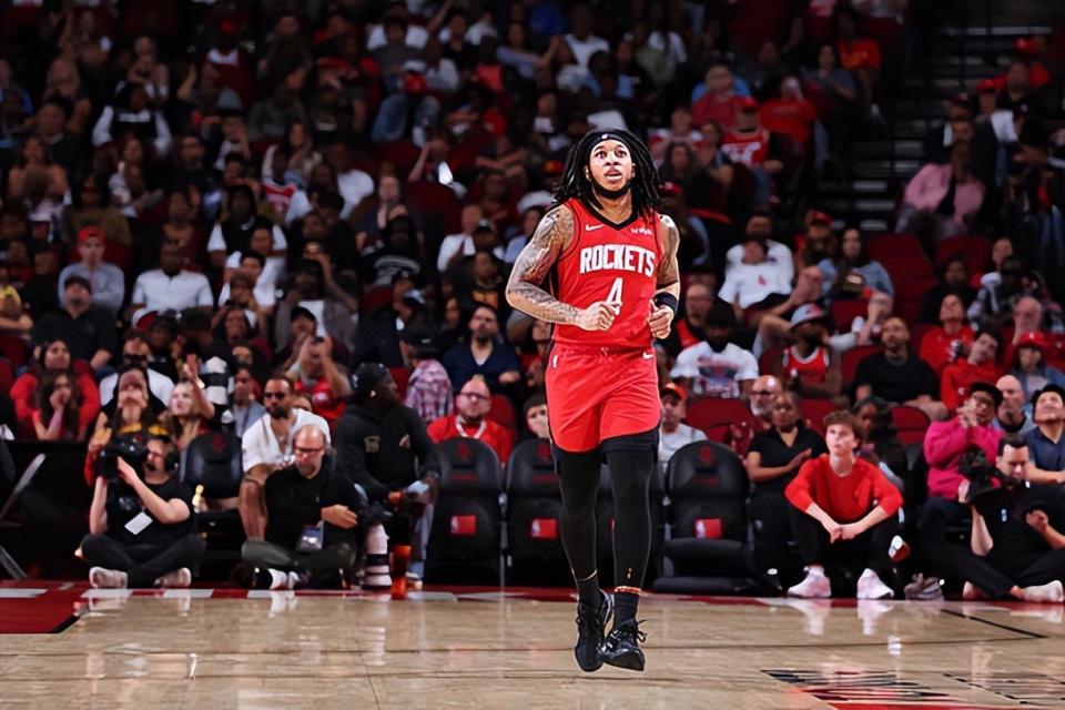 世界杯客户端下载安装-组织能力出色，防守能力不俗，可惜火箭后场新星还是很难得到机会