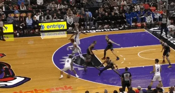 世界杯直播平台-生涯首次最佳阵容就在今年！解析&amp;amp;回顾马克西本季进攻